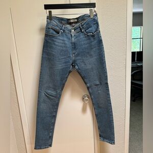 ZARA LIGHT BLUE SKINNY STRETCH DENIM
